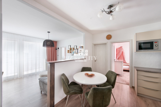 Na predaj 4-izbový byt, kompletná rekonštrukcia, Trenčín