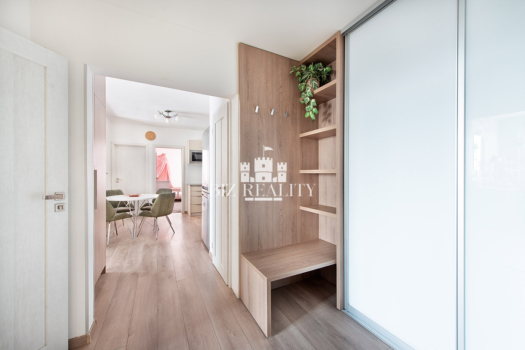 Na predaj 4-izbový byt, kompletná rekonštrukcia, Trenčín