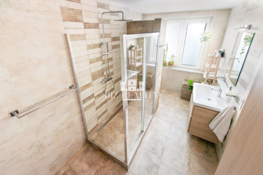 Na predaj 4-izbový byt, kompletná rekonštrukcia, Trenčín