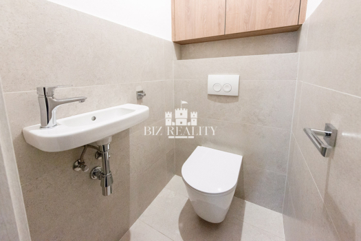 Na predaj 4-izbový byt, kompletná rekonštrukcia, Trenčín