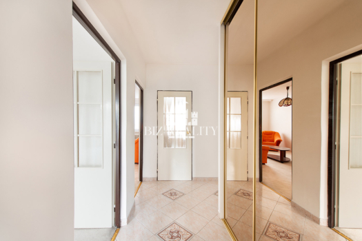 NA PREDAJ priestranný 3-izbový byt, ulica Soblahovská, Trenčín