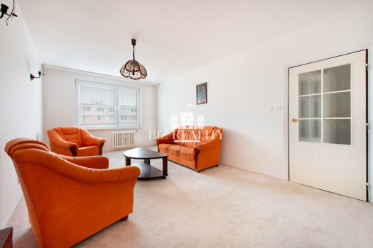 NA PREDAJ priestranný 3-izbový byt, ulica Soblahovská, Trenčín