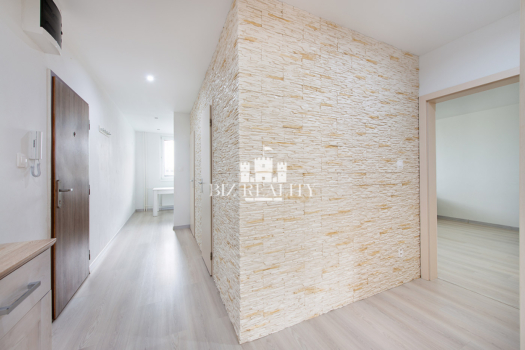 NA PREDAJ 4 izbový byt, kompletná rekonštrukcia, Trenčín