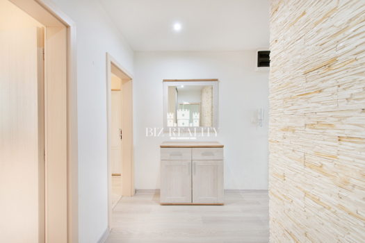 NA PREDAJ 4 izbový byt, kompletná rekonštrukcia, Trenčín