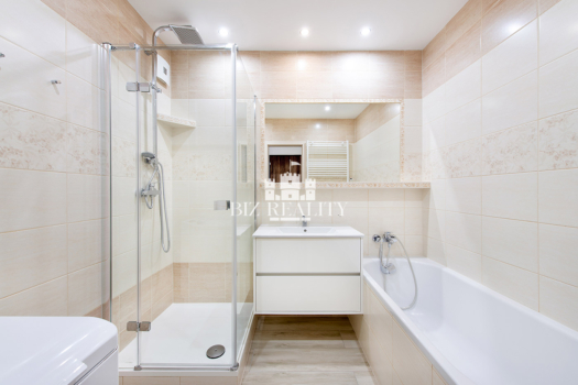 NA PREDAJ 4 izbový byt, kompletná rekonštrukcia, Trenčín