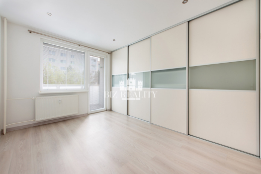 NA PREDAJ 4 izbový byt, kompletná rekonštrukcia, Trenčín