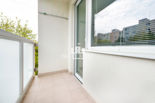 NA PREDAJ 4 izbový byt, kompletná rekonštrukcia, Trenčín