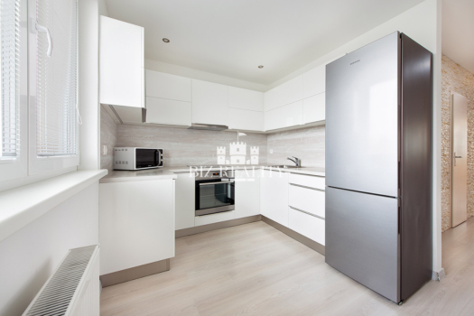 NA PREDAJ 4 izbový byt, kompletná rekonštrukcia, Trenčín