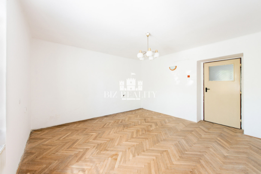 NA PREDAJ slnečný 2i byt (57 m²) s víziou 3 izieb a maximálnym súkromím na Dlhých Honoch, Trenčín