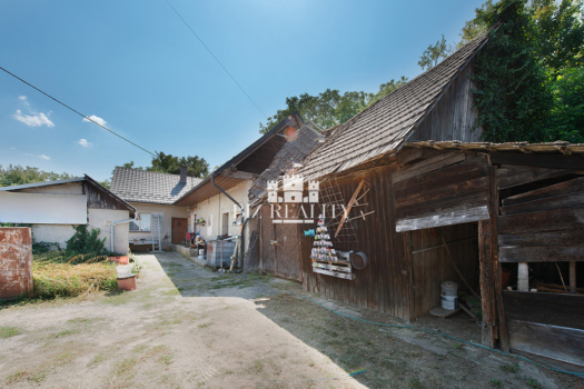 NA PREDAJ rodinný dom | Ivanovce