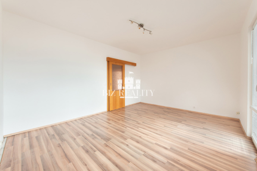 NA PREDAJ | slnečný 3 izbový byt s balkónom | Trenčín