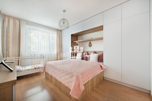 ZARIADENÝ 3-IZBOVÝ BYT V NOVOSTAVBE | 70 m² | BALKÓN | ZLATOVSKÁ