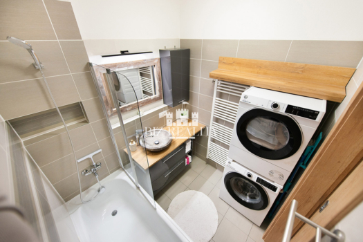 ZARIADENÝ 3-IZBOVÝ BYT V NOVOSTAVBE | 70 m² | BALKÓN | ZLATOVSKÁ